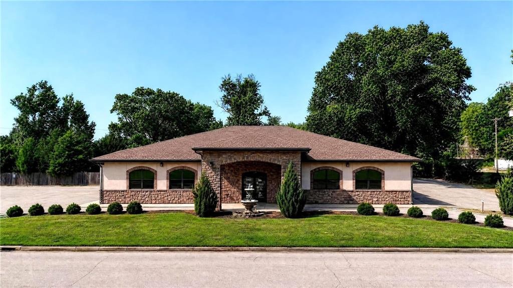 Listing Photo MLS #HMS2637969