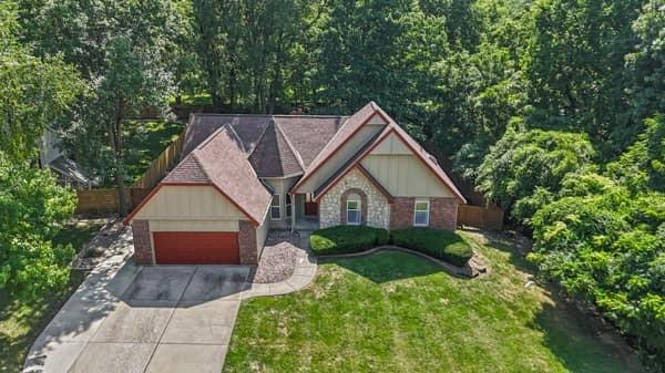 Listing Photo MLS #HMS2638097
