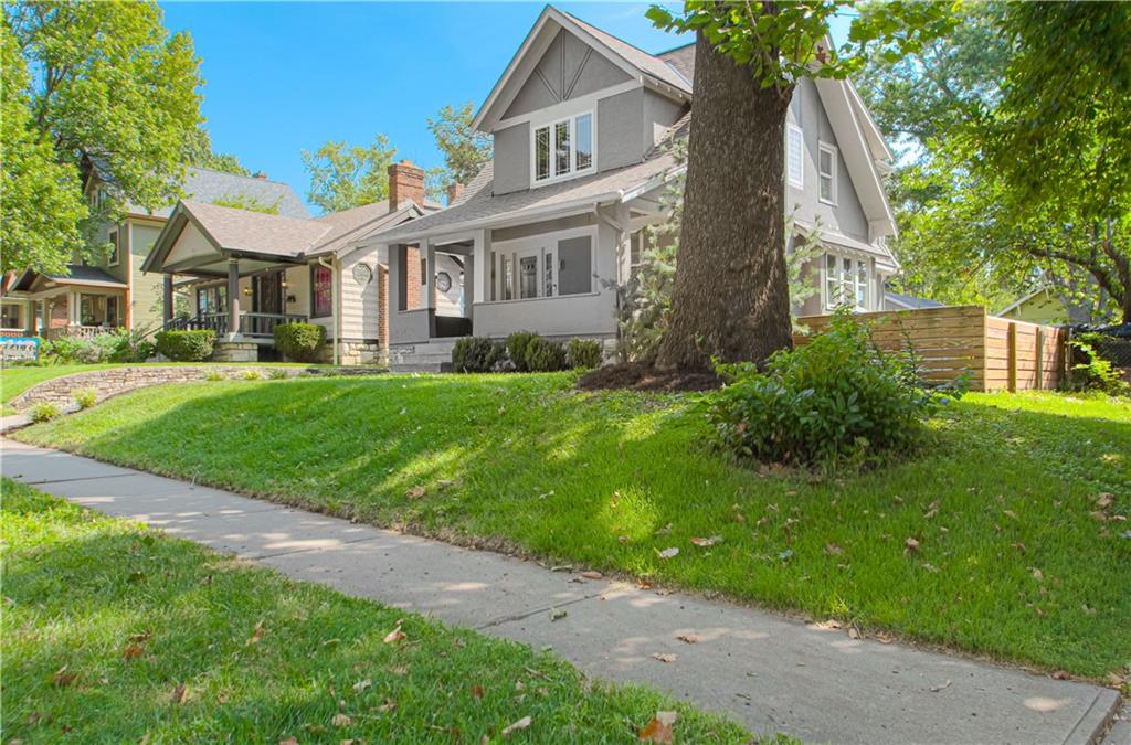 Listing Photo MLS #HMS2638201