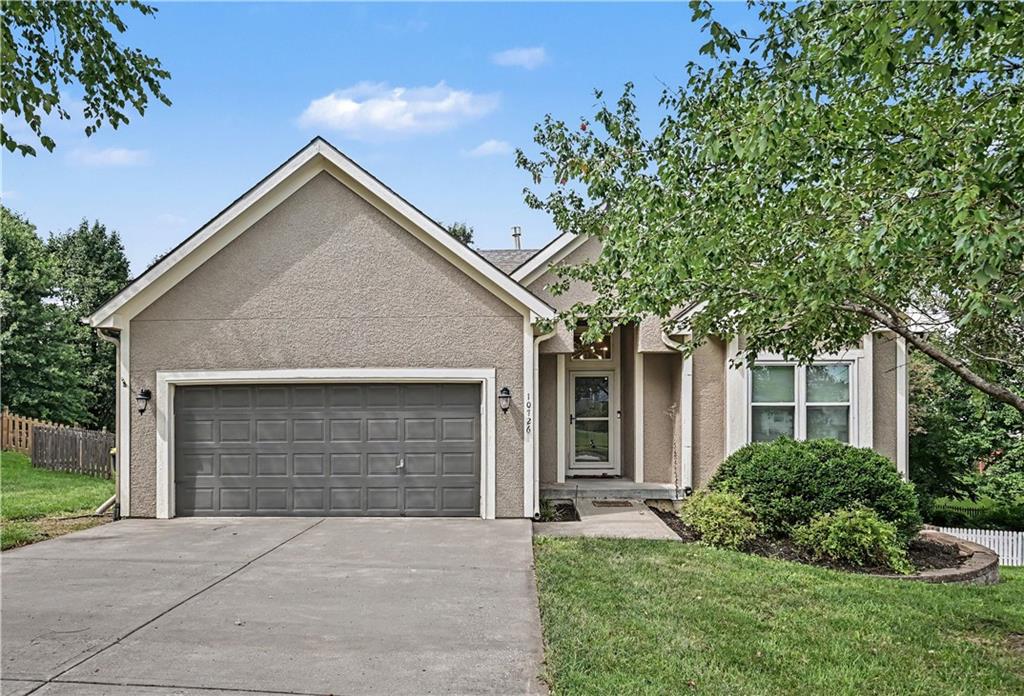 Listing Photo MLS #HMS2638607