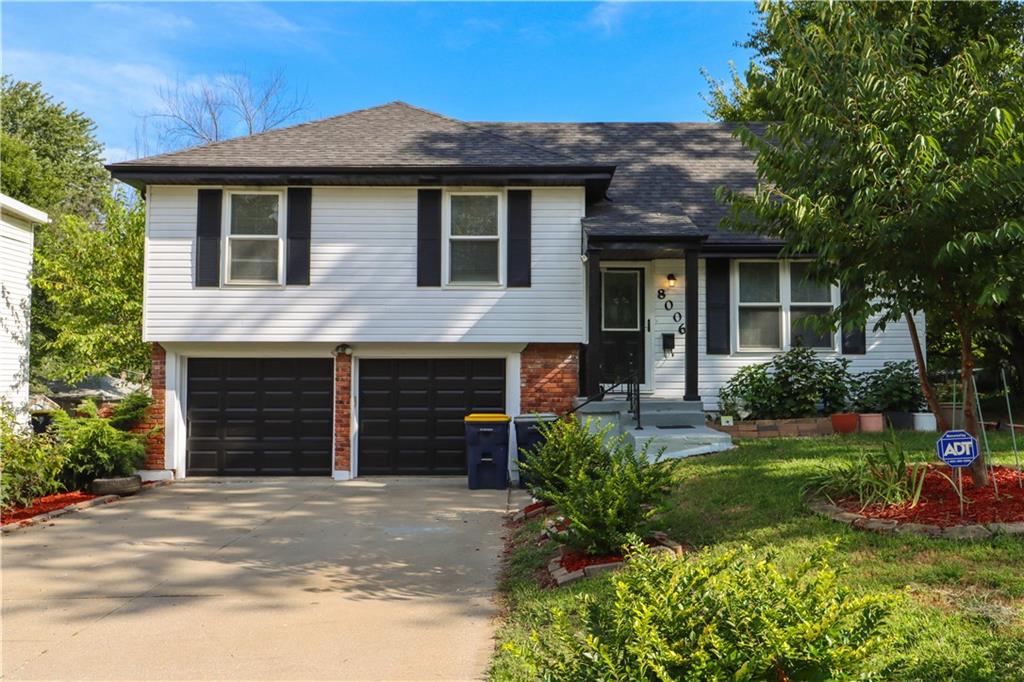 Listing Photo MLS #HMS2638796