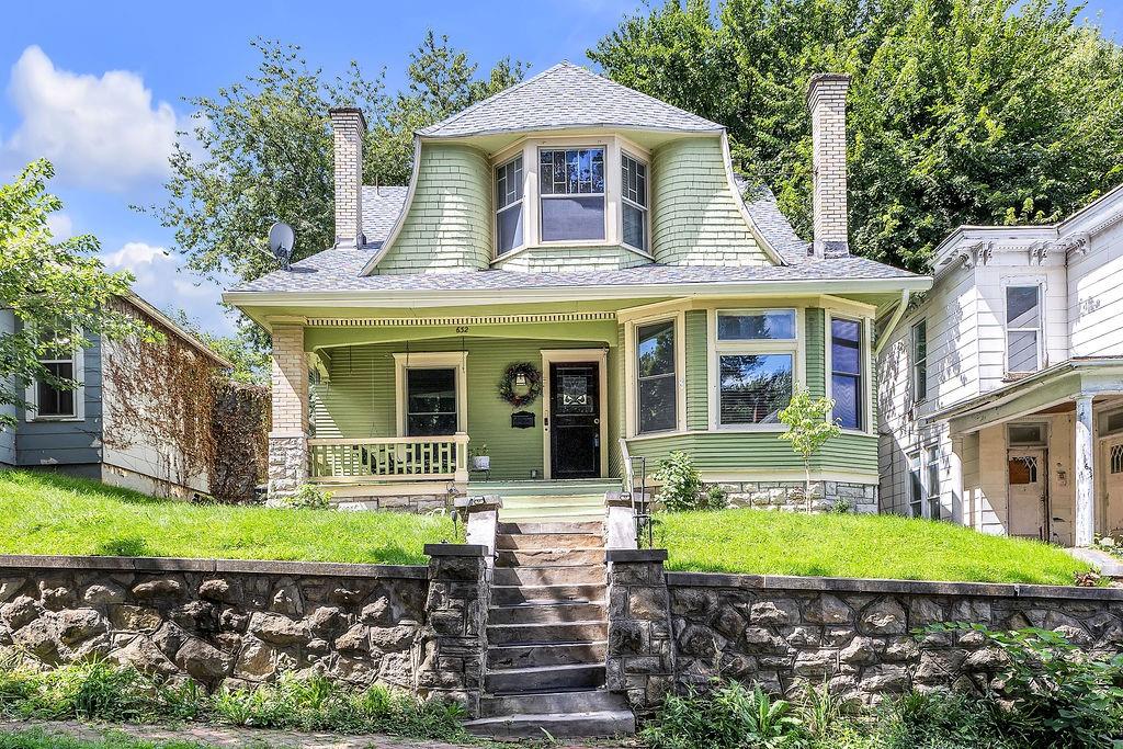 Listing Photo MLS #HMS2639074