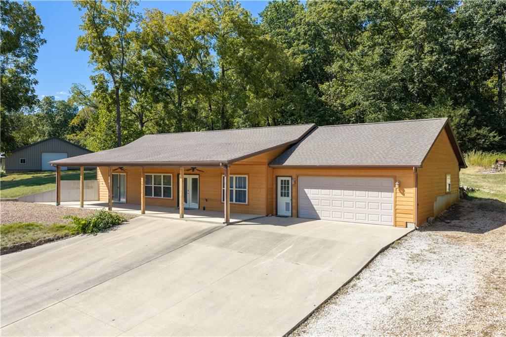 Listing Photo MLS #HMS2639518