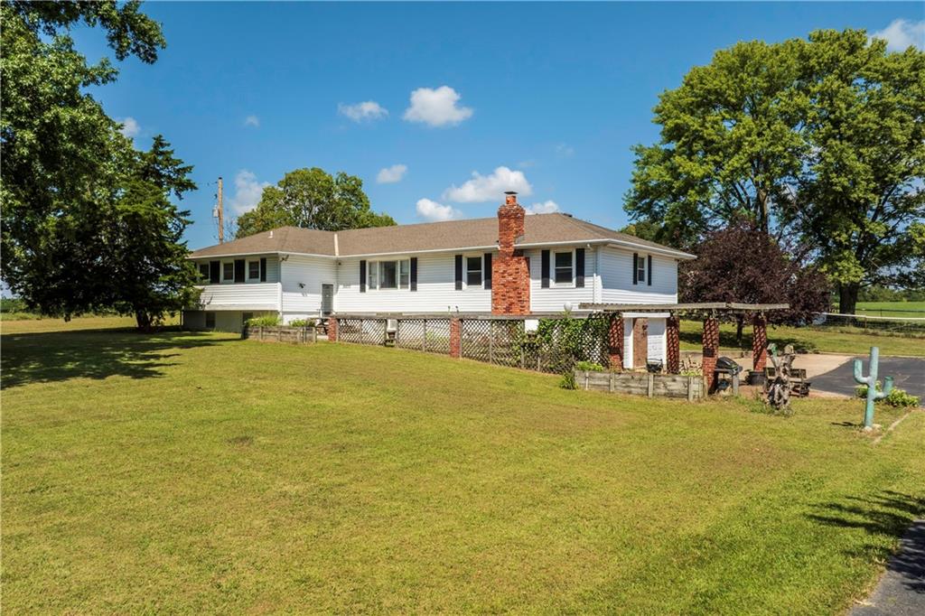 Listing Photo MLS #HMS2639791