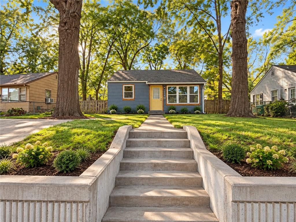 Listing Photo MLS #HMS2642846
