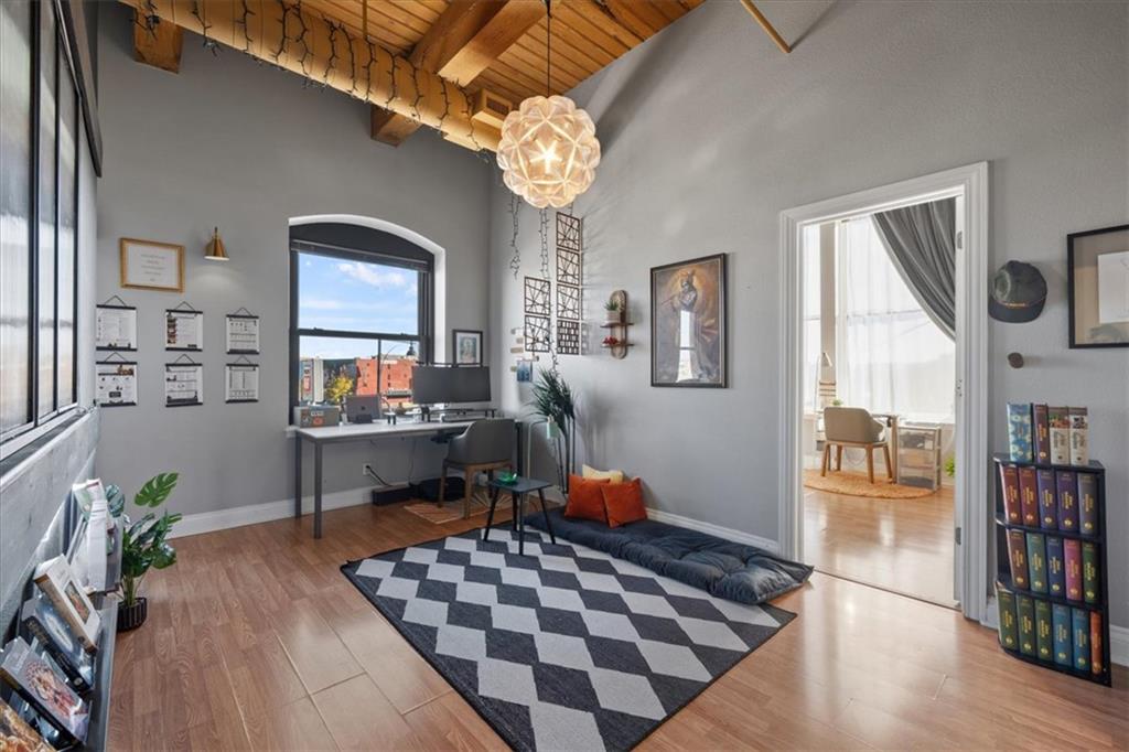 Listing Photo MLS #HMS2646326