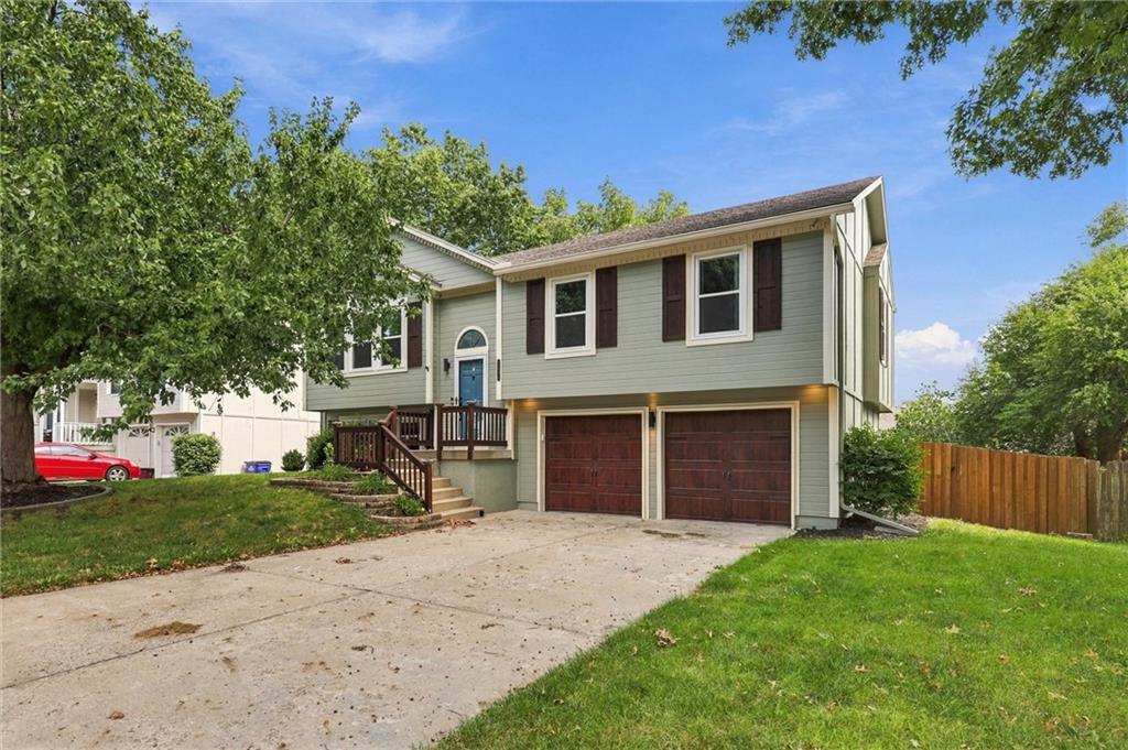 Listing Photo MLS #HMS2647453