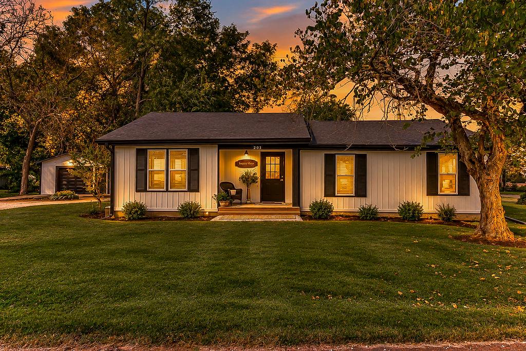 Listing Photo MLS #HMS2647721