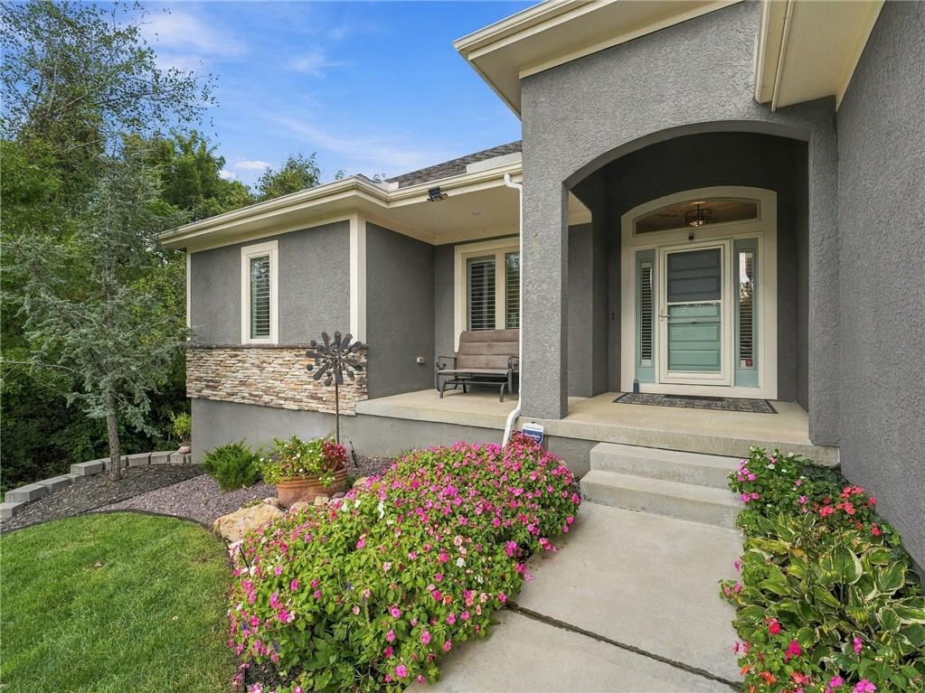 Listing Photo MLS #HMS2648019