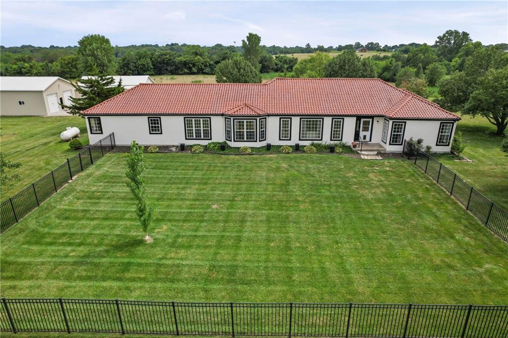 Listing Photo MLS #HMS2648070