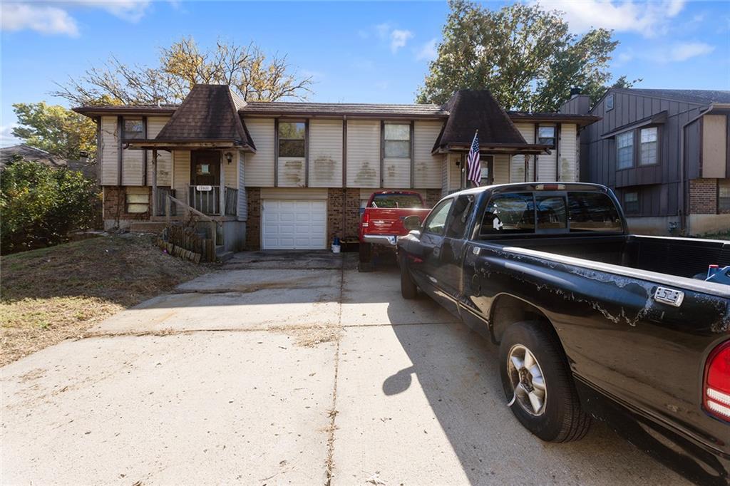 Listing Photo MLS #HMS2648403
