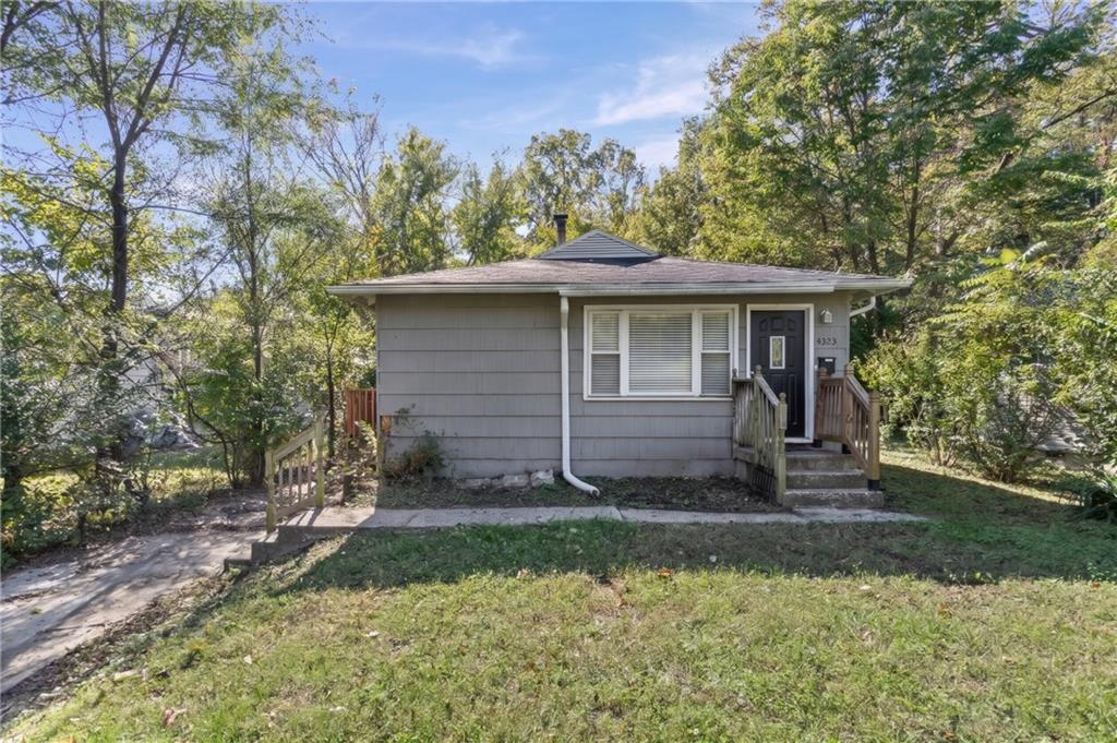 Listing Photo MLS #HMS2648643