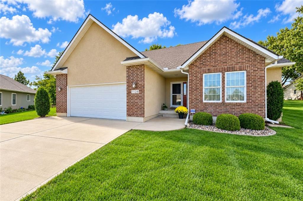 Listing Photo MLS #HMS2648896