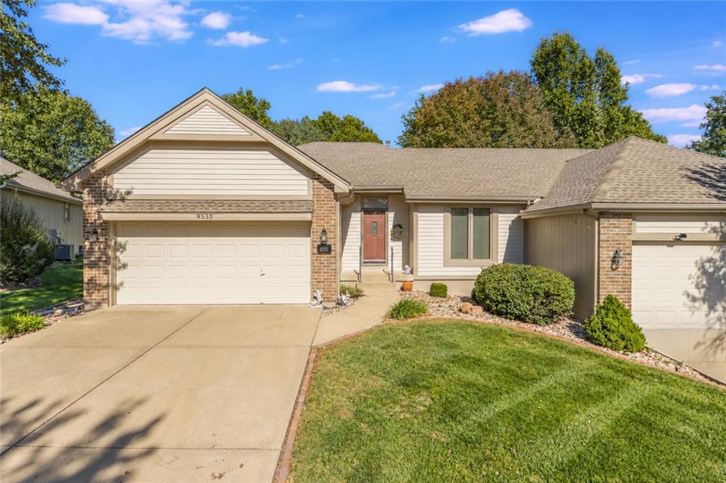 Listing Photo MLS #HMS2648963
